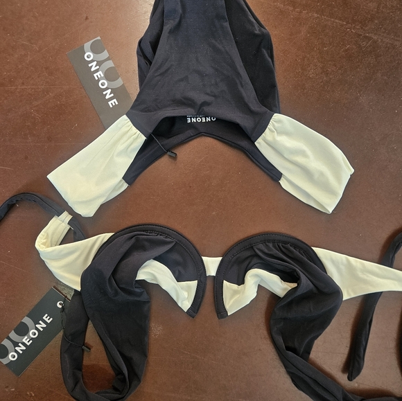 Nwt OneOne Coco Black & White Scupting Supermodel Bikini Set S Xs - Picture 9 of 9